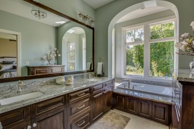 Master Bathroom Makeover